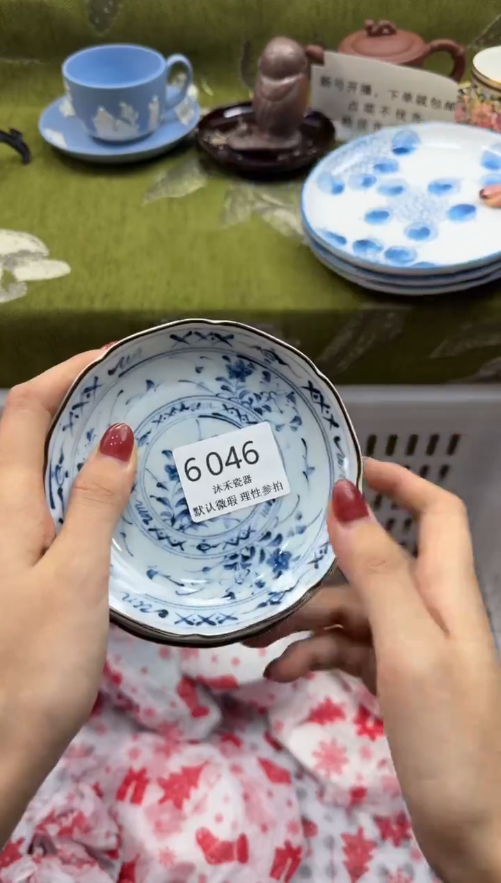 瓷片吖*噜瓷片   6 046