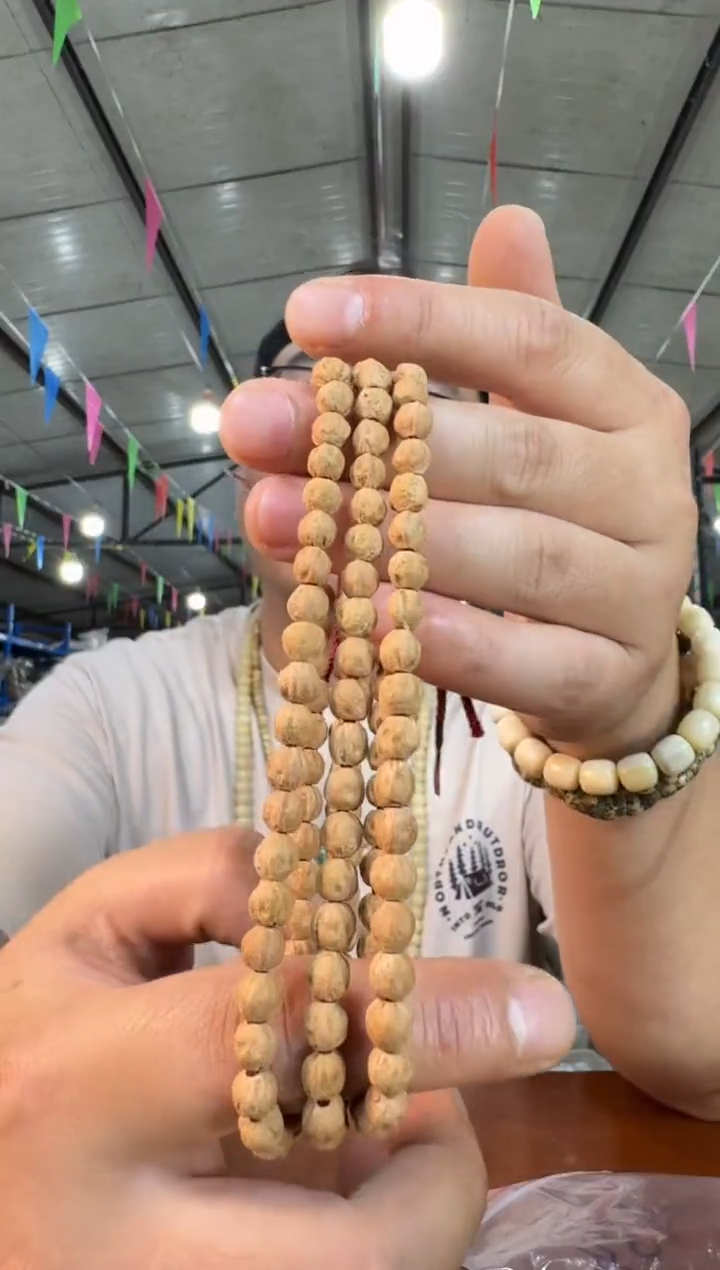 柏香籽/百香籽手串A6实物为准