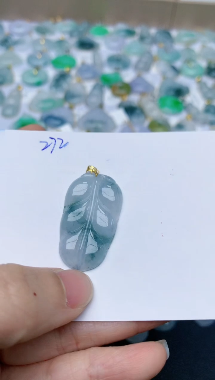 【闪购商品】翡翠颈饰18K金镶嵌天然翡翠A货    272