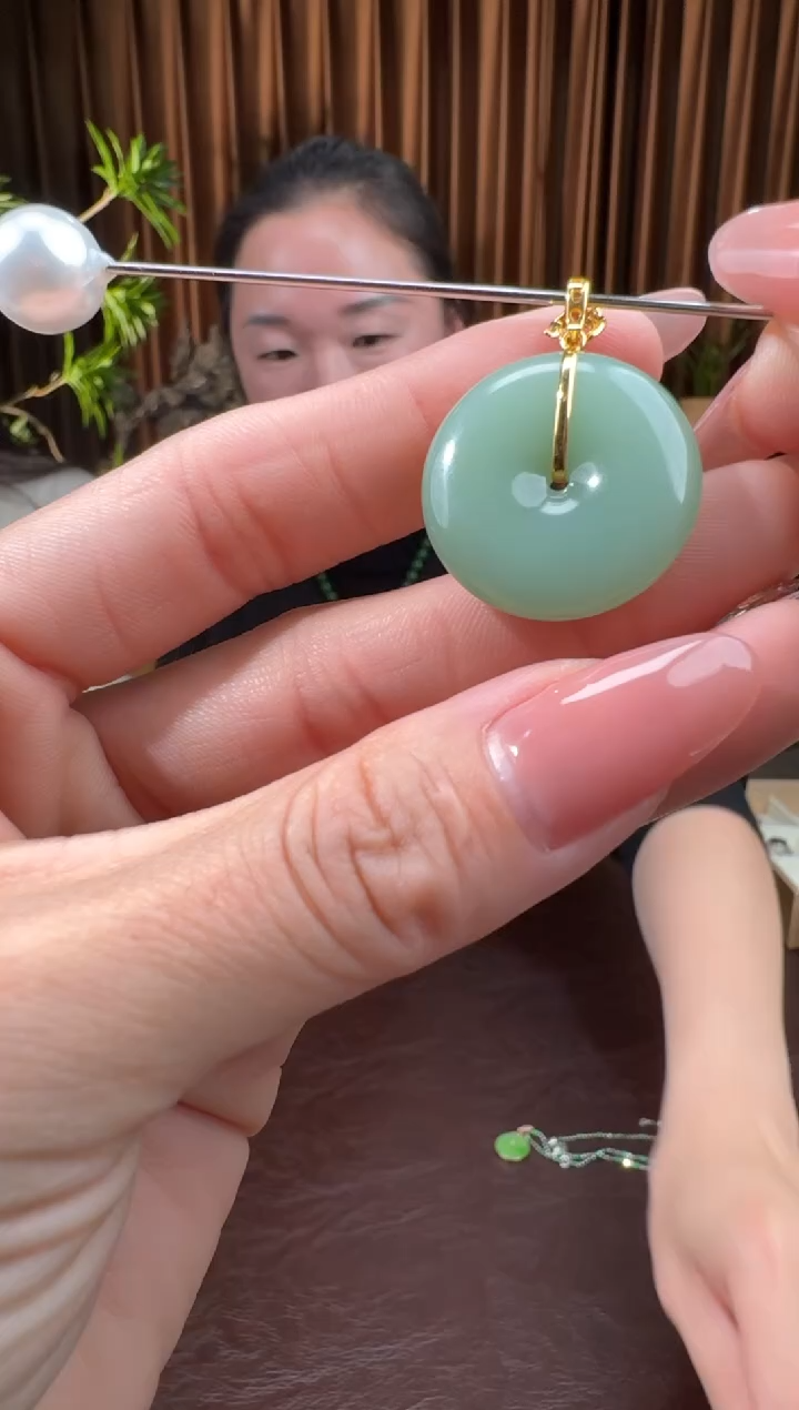 颈饰18K金镶嵌和田玉53赵玉11.27多样性拍一发一