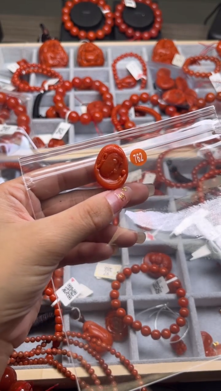 【闪购商品】南红玛瑙珠宝奇石未镶嵌762