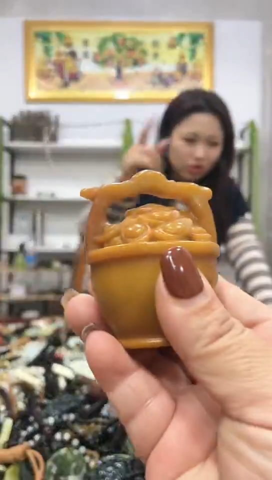未镶嵌岫玉挂件 