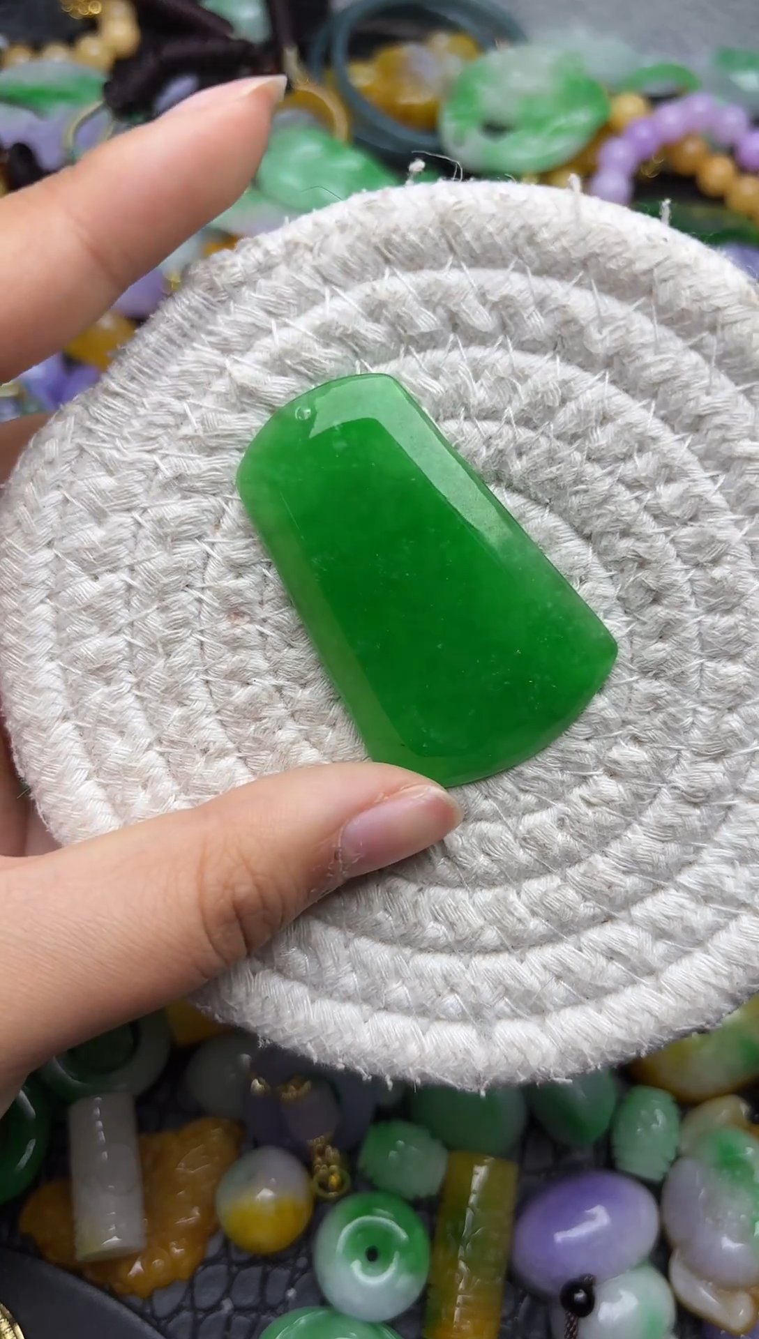 颈饰未镶嵌翡翠缅甸翡翠吊坠
