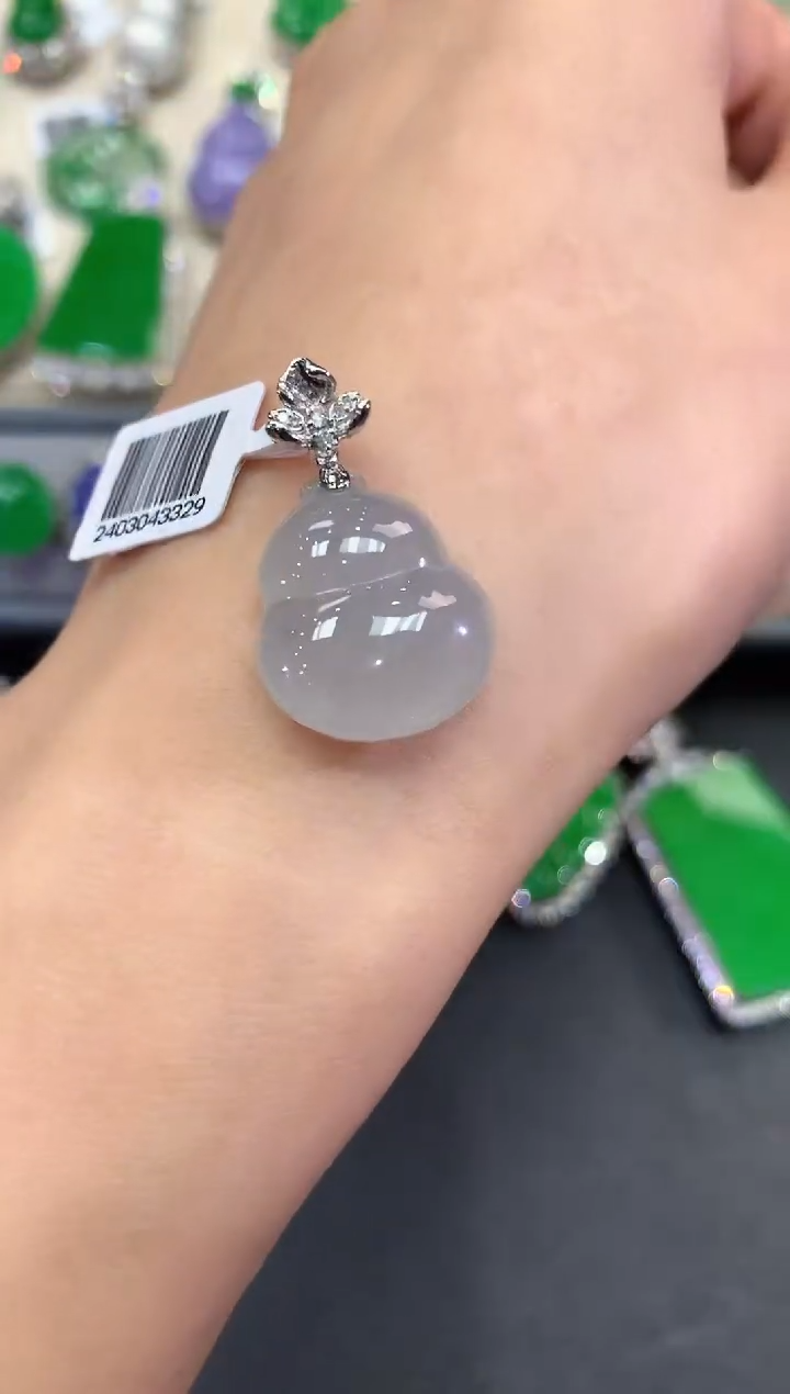 【闪购商品】翡翠吊坠(不含链)18K金镶嵌w3多样性一件发货