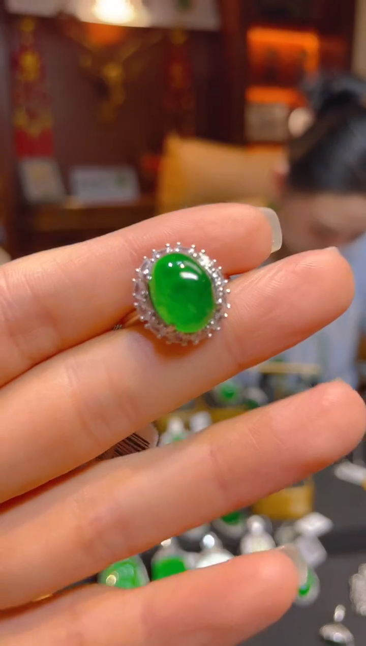 【闪购商品】翡翠戒指银S925镶嵌112680天然A货翡翠戒指