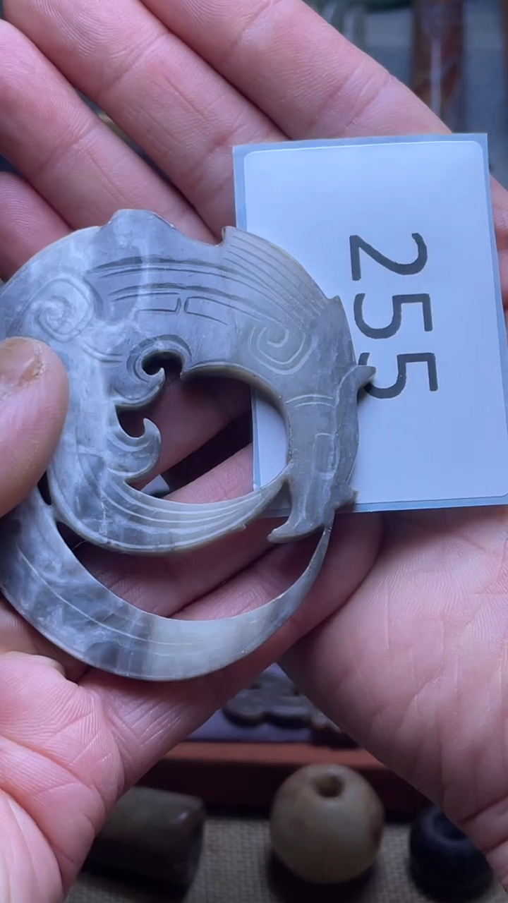 手镯玛瑙/玉髓未镶嵌.