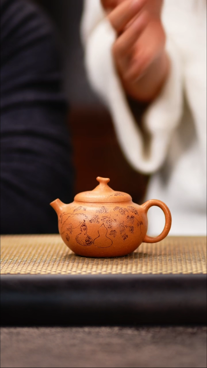 SST66老段泥葫芦壶