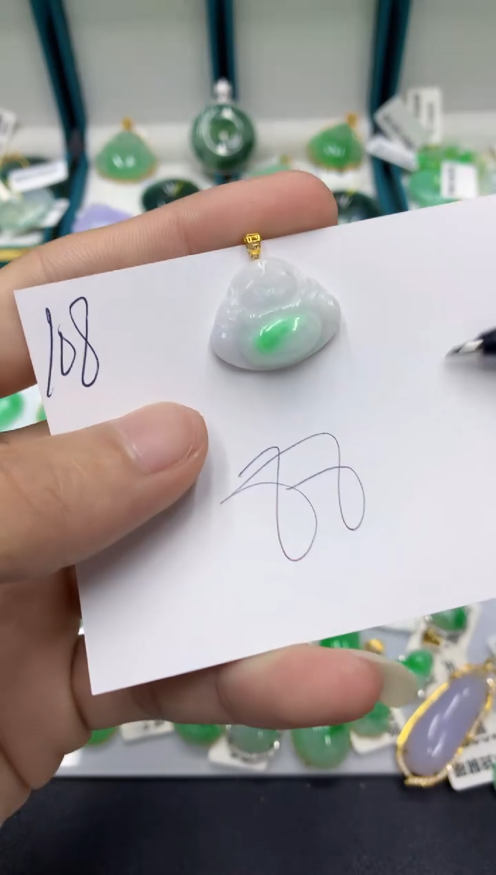 【闪购商品】翡翠颈饰18K金镶嵌翡翠