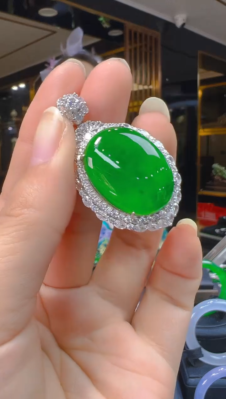 吊坠(赠链)银S925镶嵌翡翠110(多样性发货发其一)