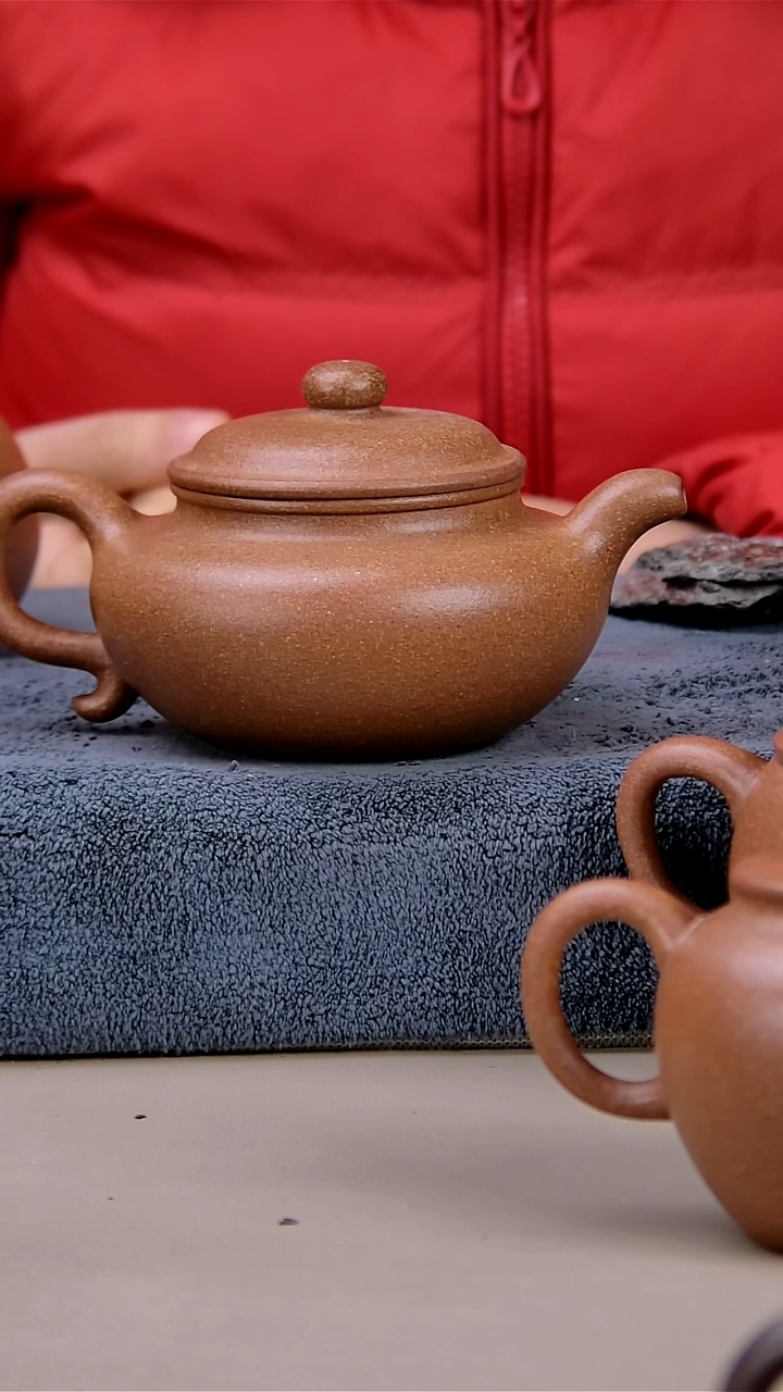 【闪购商品】紫砂茶壶240仿古红降坡