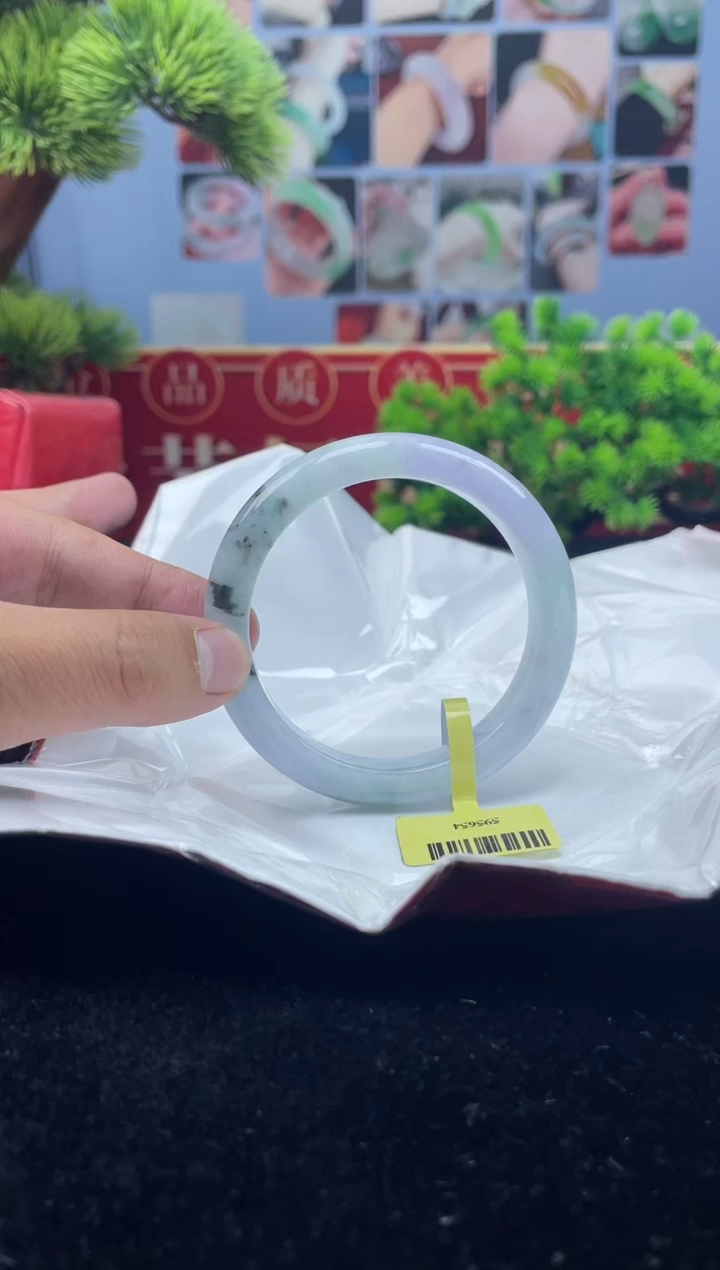 翡翠未镶嵌手镯手镯3