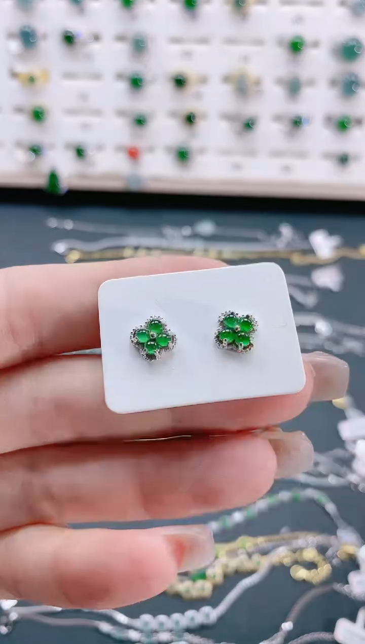 【闪购商品】翡翠耳饰银S925镶嵌天然翡翠