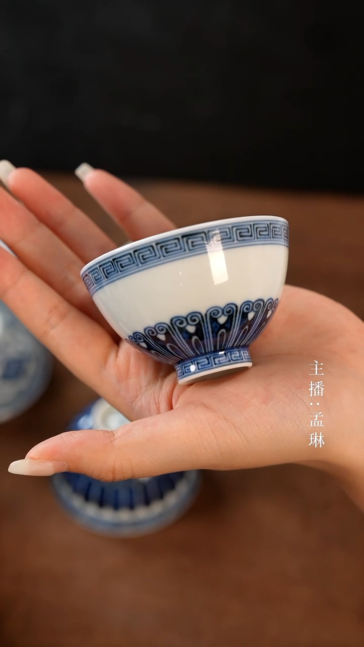 手工瓷器，每只不同