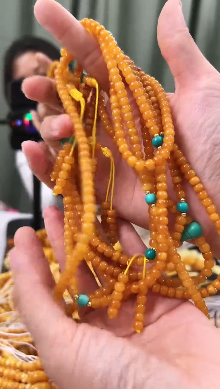 【闪购商品】琥珀手链未镶嵌蜜蜡项链多样性发其中一件