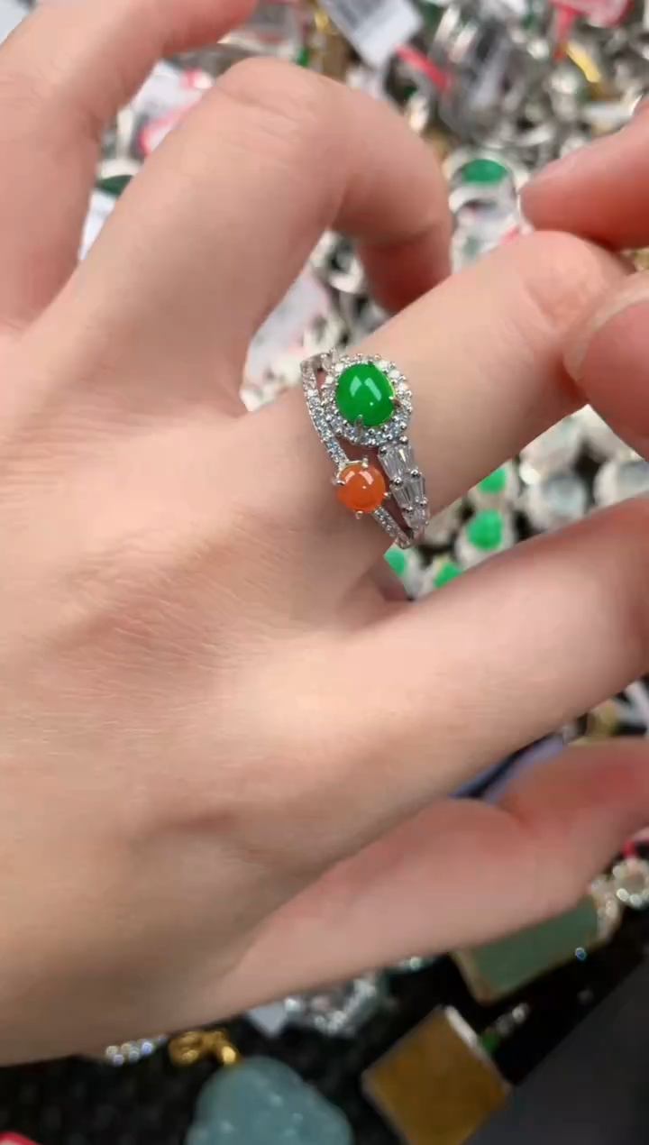 银S925镶嵌戒指翡翠333         10