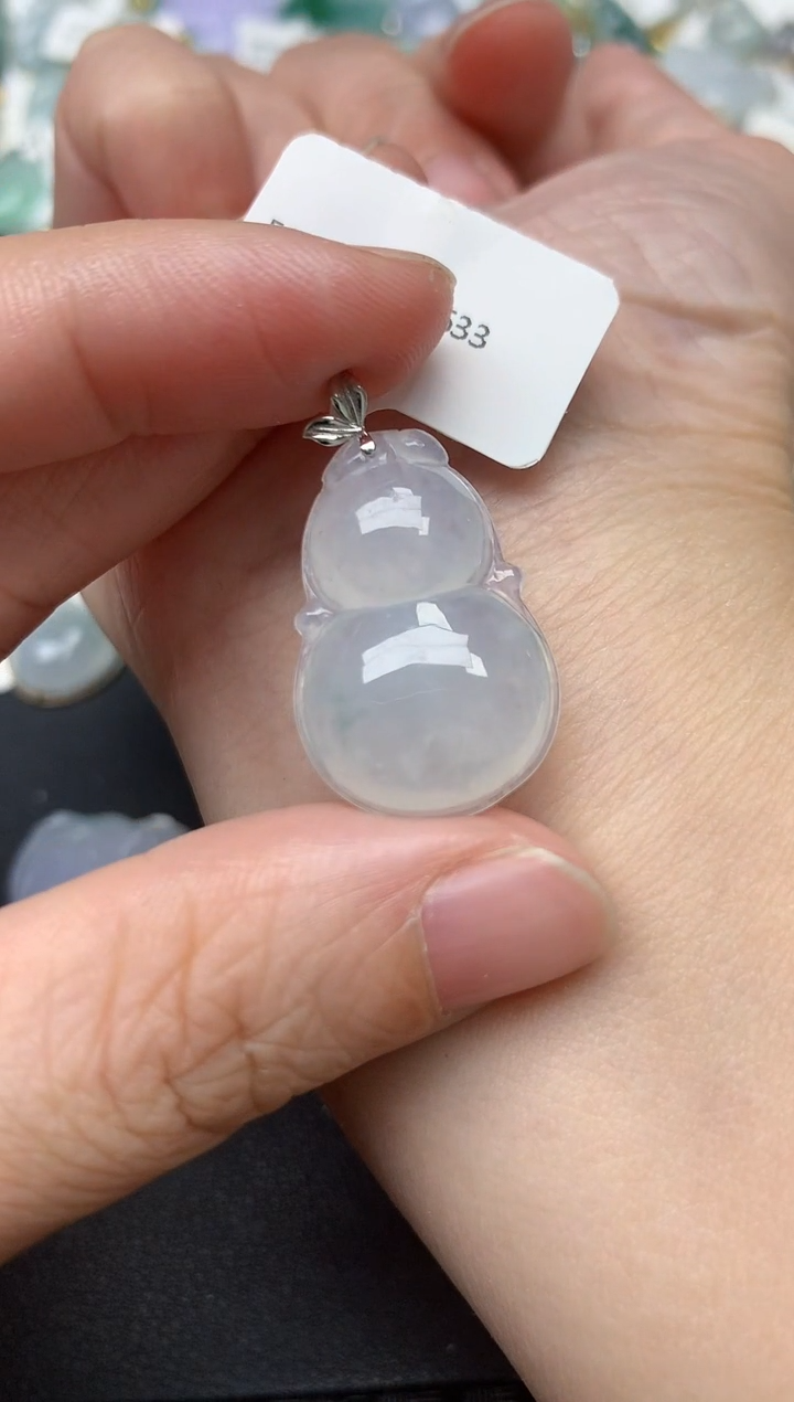 颈饰18K金镶嵌翡翠天然缅甸A货翡翠