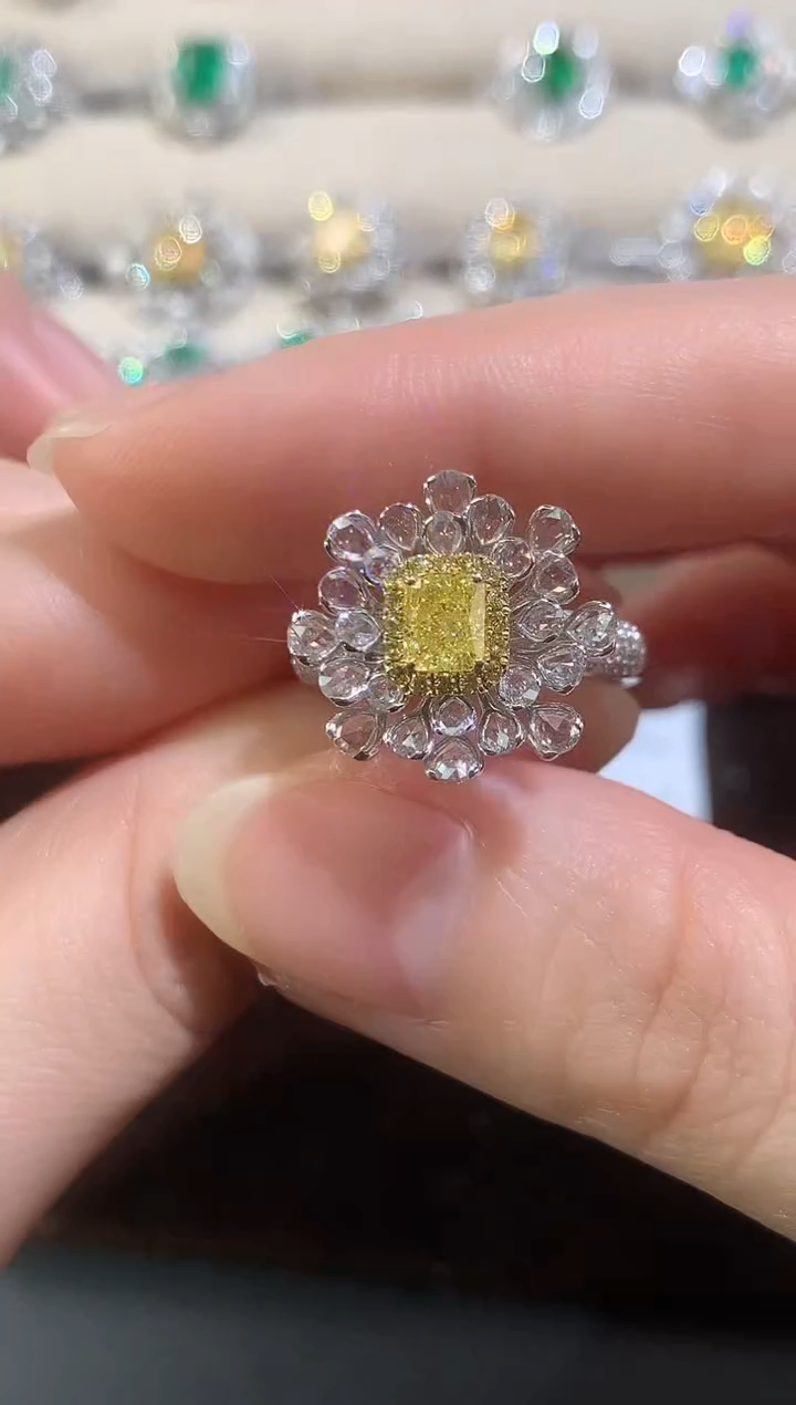 18K金镶嵌戒指钻石D92|12800