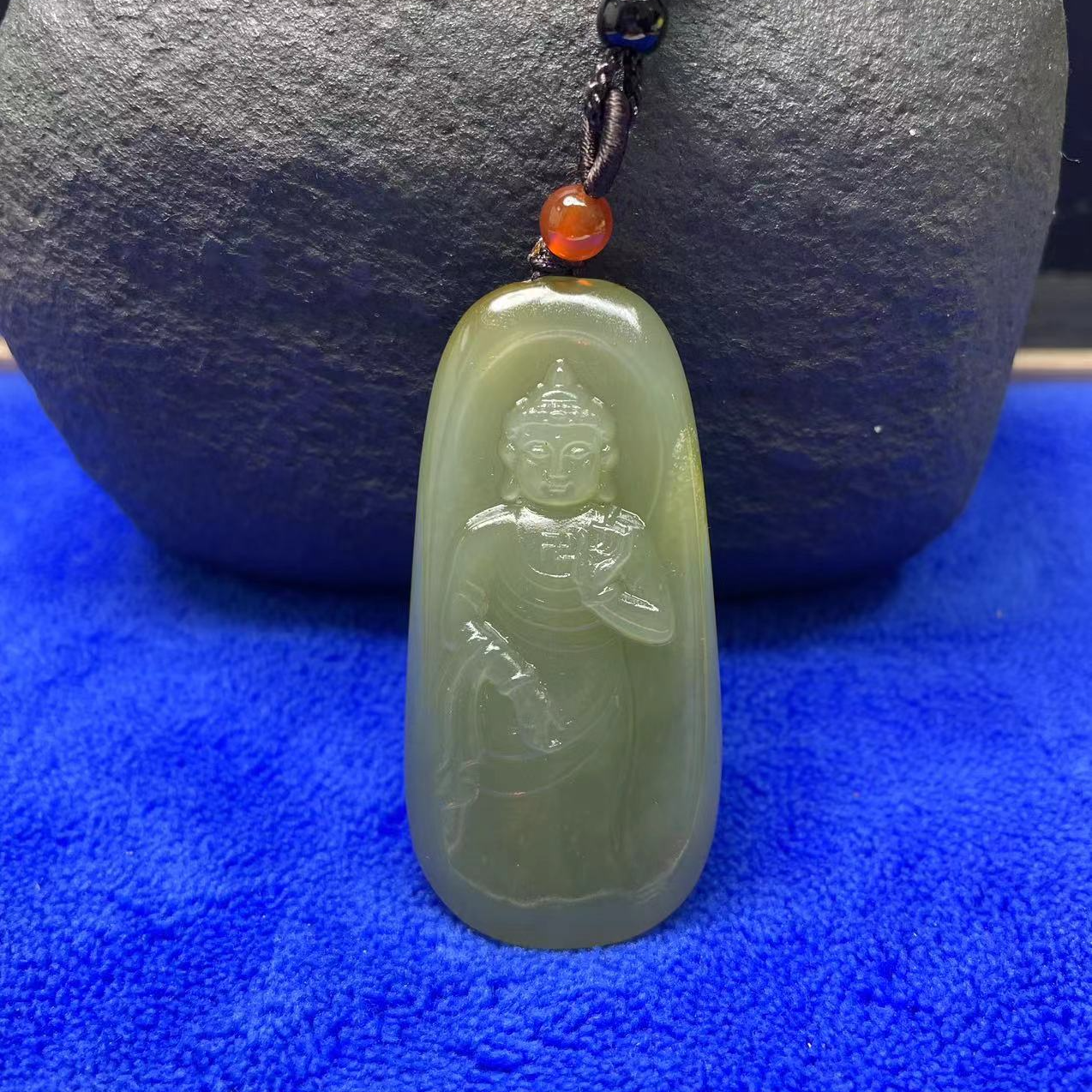 新疆和田玉大日如来精美挂件48克