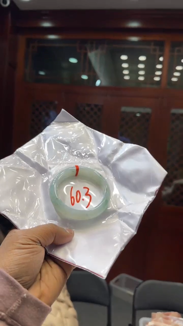 【闪购商品】翡翠手镯未镶嵌手镯