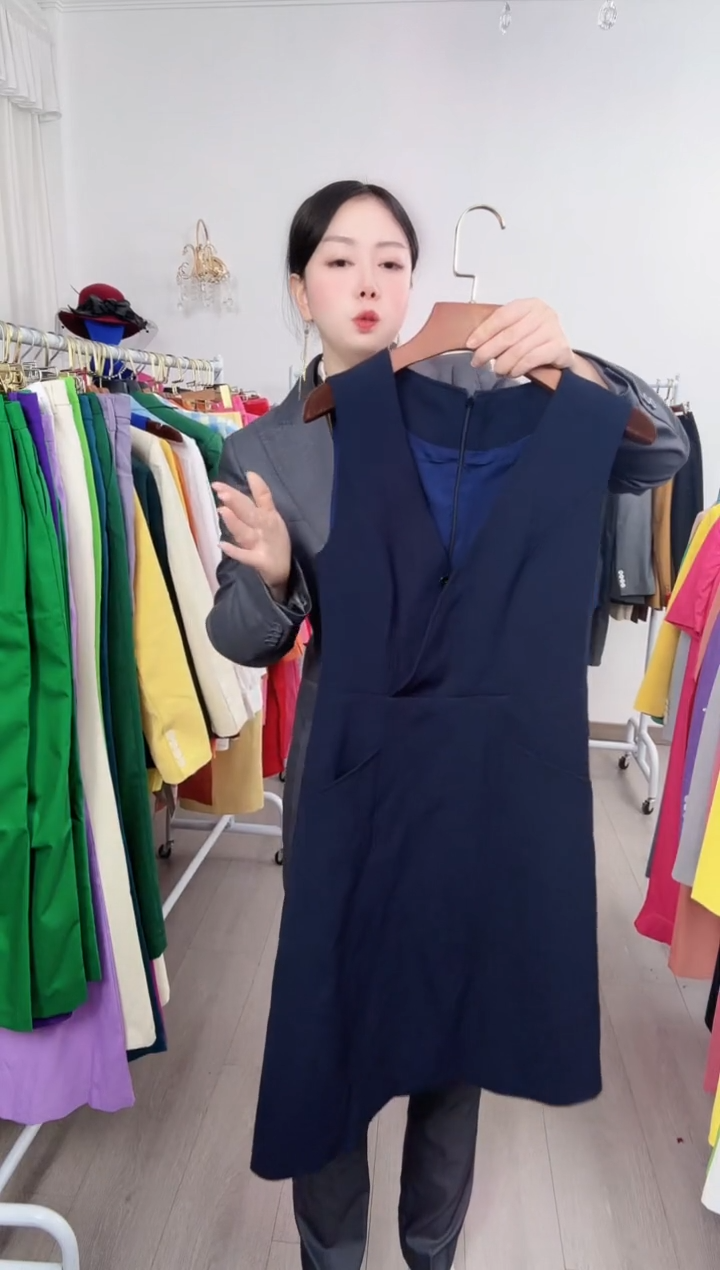 S码连衣裙（默认微瑕、不退不换）