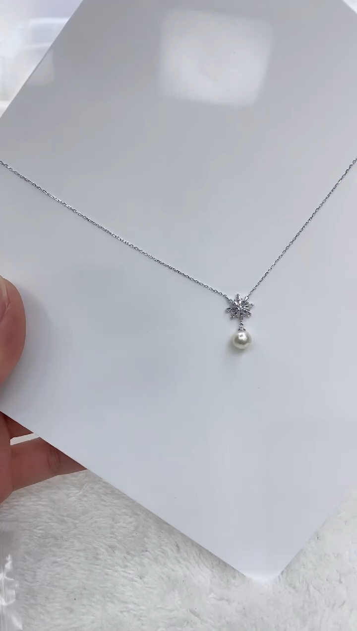 【闪购商品】海水珍珠颈饰银S925镶嵌海水珍珠项链