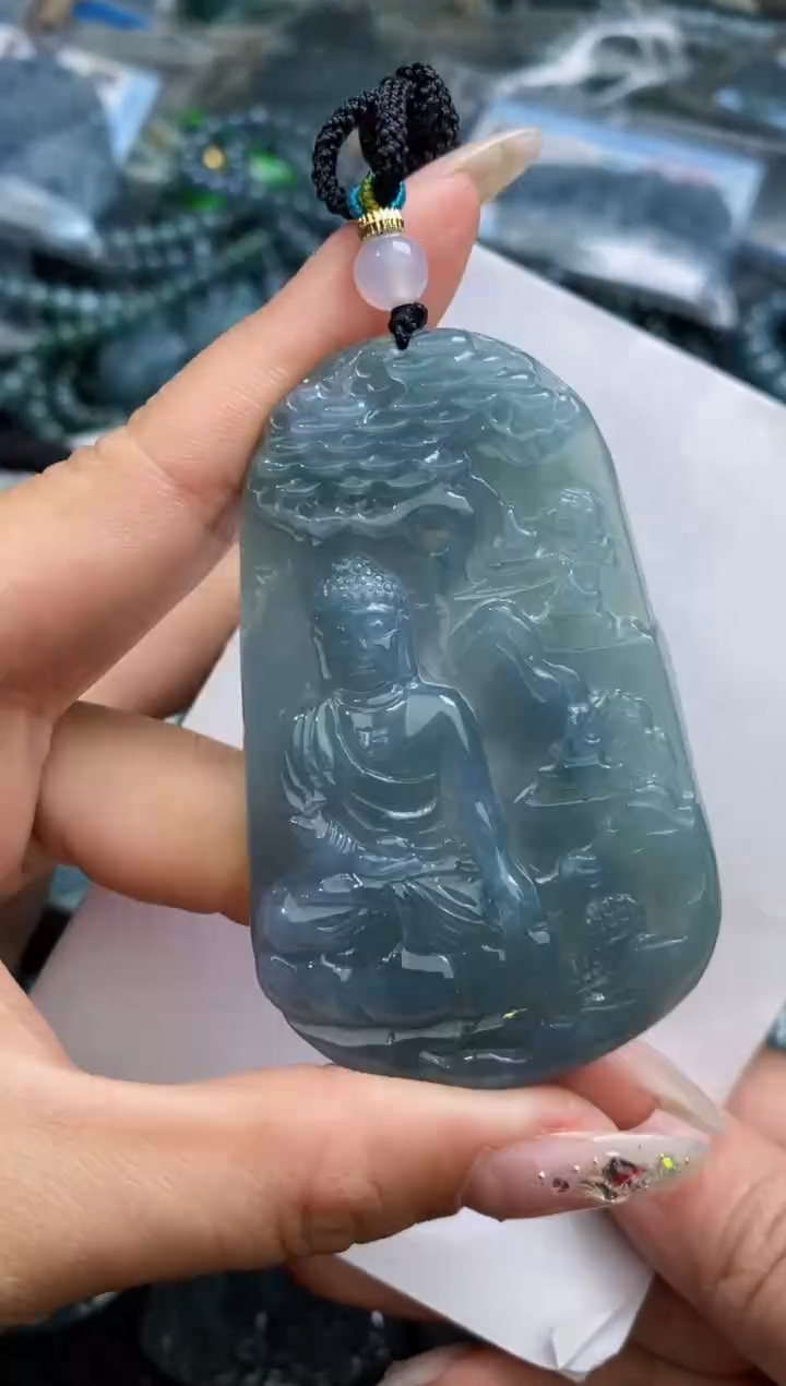 【闪购商品】翡翠颈饰未镶嵌          