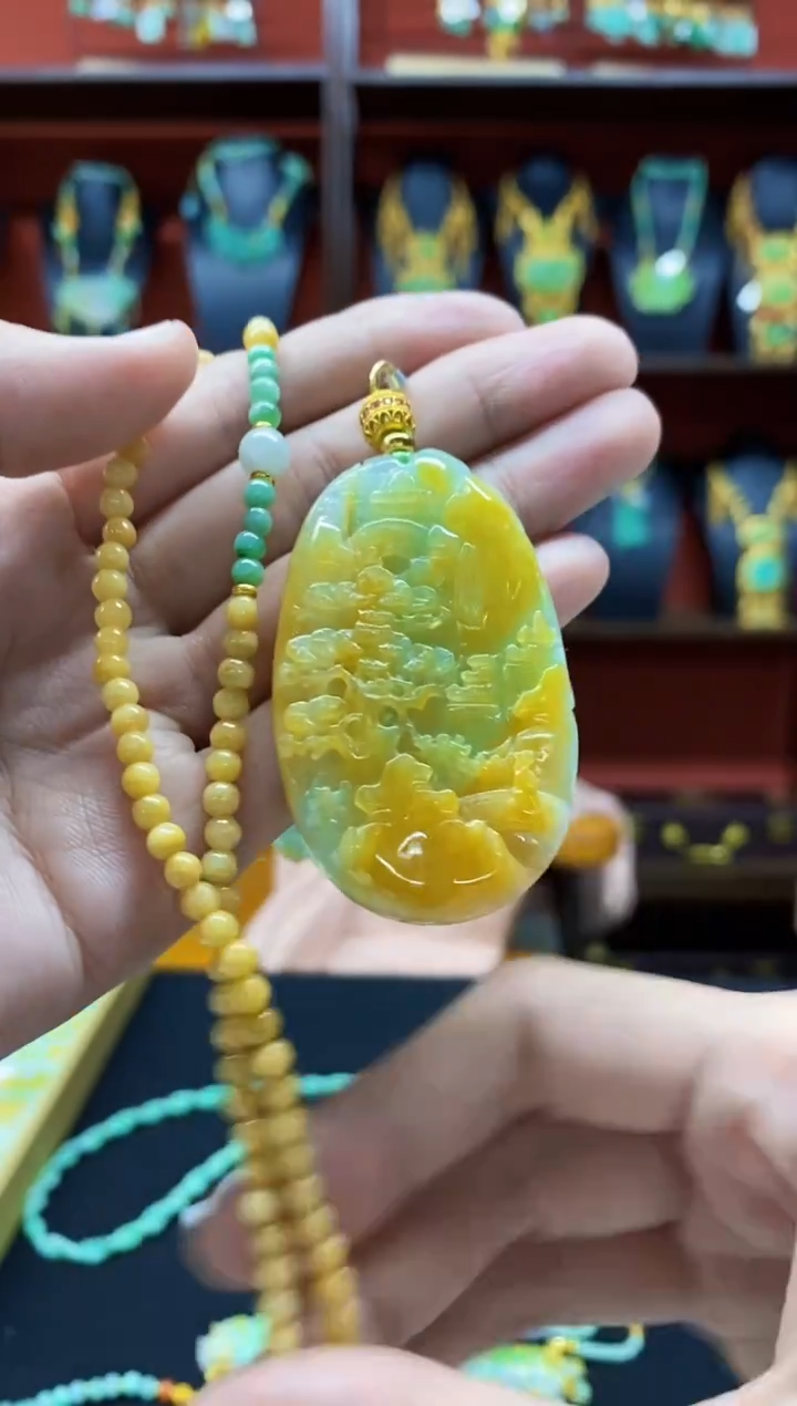 颈饰未镶嵌翡翠吊坠