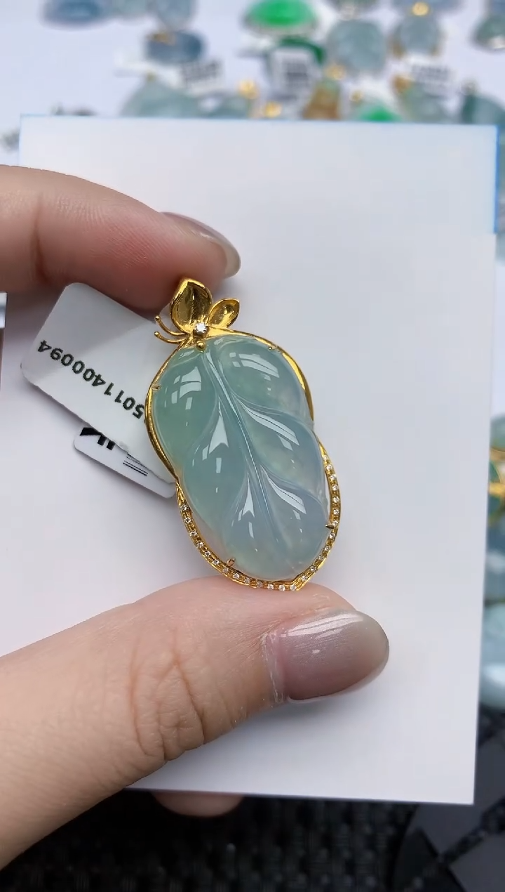 【闪购商品】翡翠颈饰18K金镶嵌天然翡翠A货