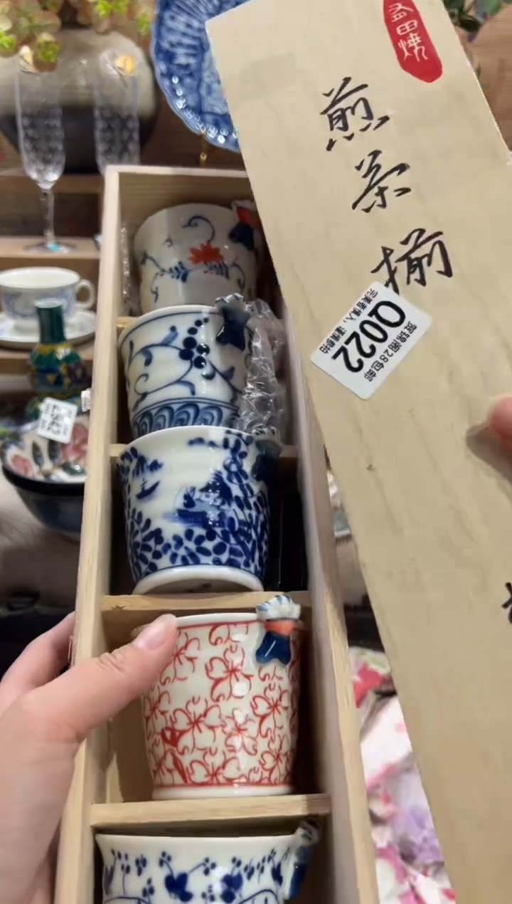 瓷片春*       Q022