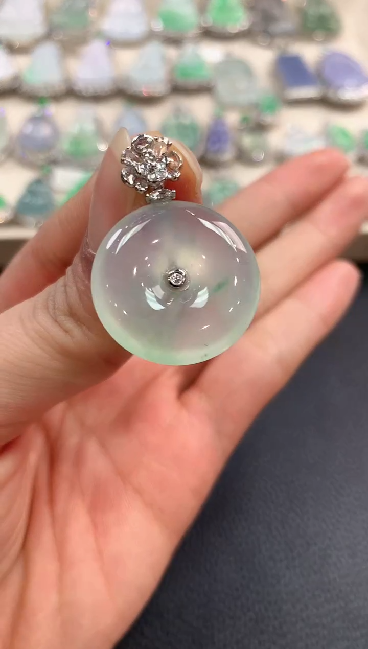 【闪购商品】翡翠吊坠(不含链)18K金镶嵌n38       