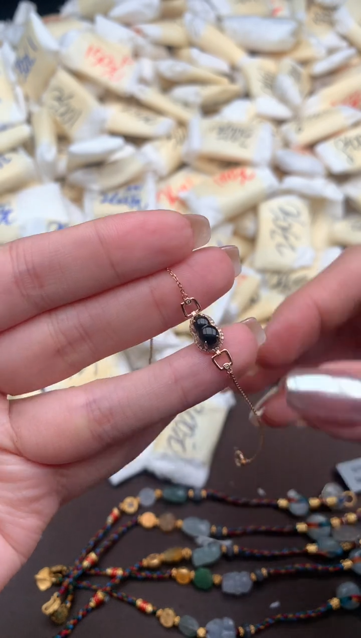 【闪购商品】翡翠手链18K金镶嵌一