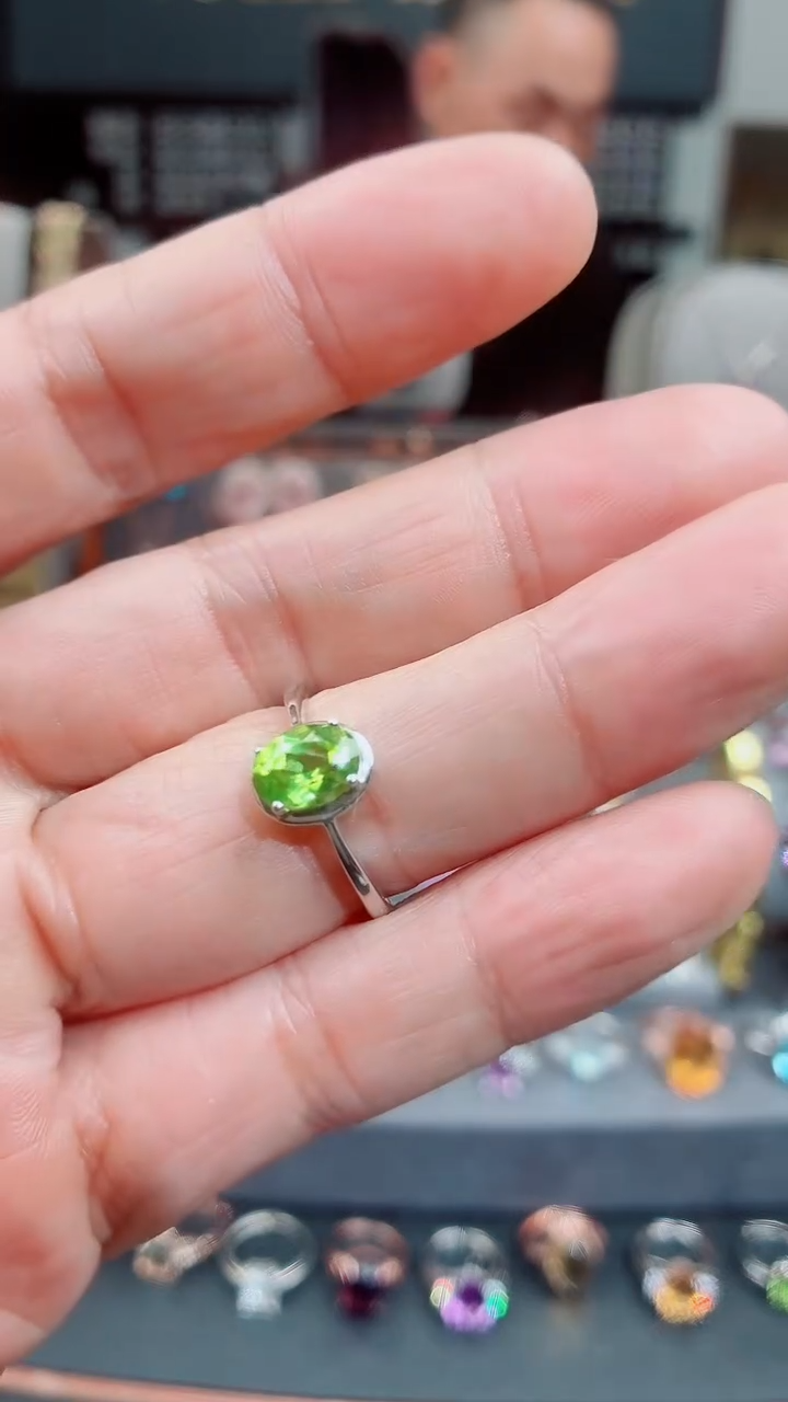 银S925镶嵌戒指橄榄石橄榄石戒指