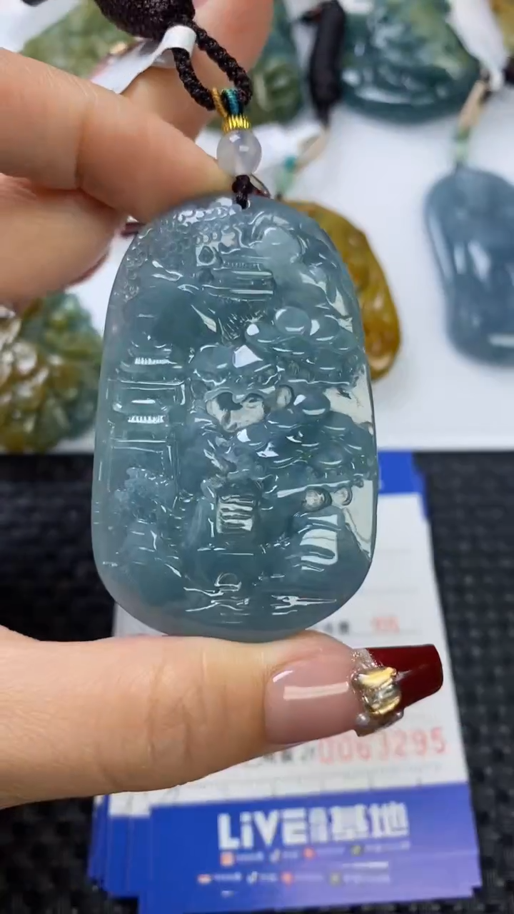 【闪购商品】翡翠颈饰未镶嵌1111111111111111