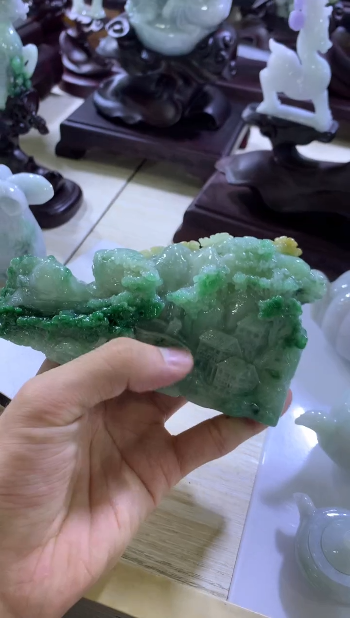 【闪购商品】翡翠摆件未镶嵌翡翠摆件