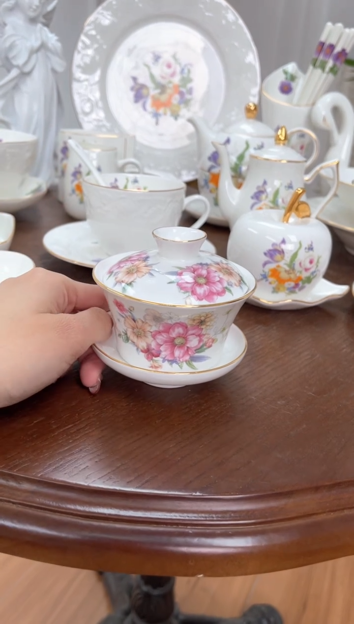 【闪购商品】碗花花高骨骨瓷盖碗