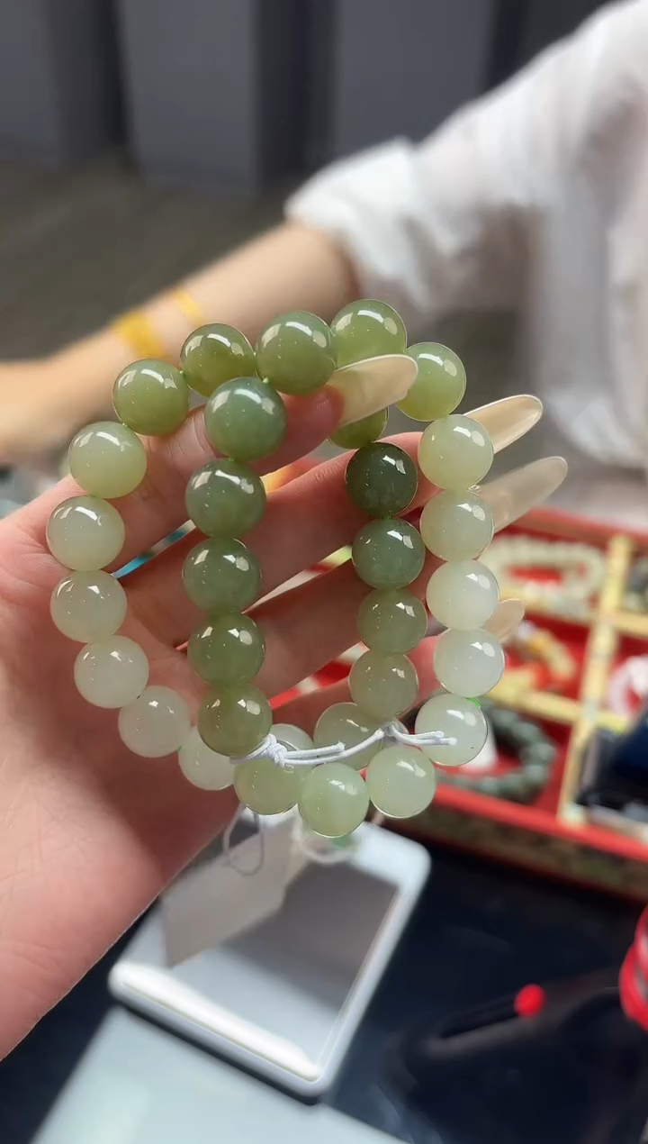 手串未镶嵌和田玉董小姐推荐 多样性发货 拍一发一qhcqjb