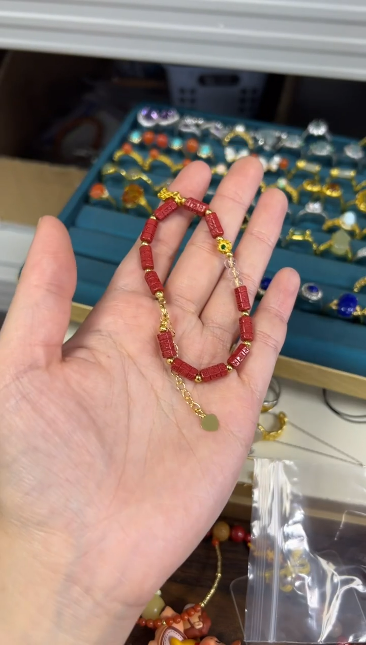 天然辰砂帝王砂朱砂六字小桶珠手链[18]