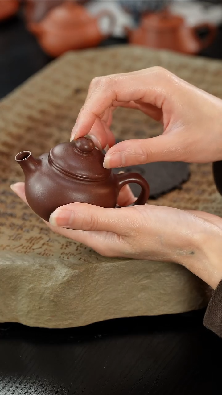 【闪购商品】紫砂茶壶lx老紫泥炮嘴匏樽110cc