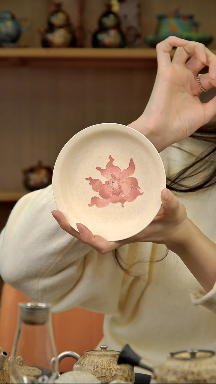 言野手作  点彩壶承（粉色九尾狐）