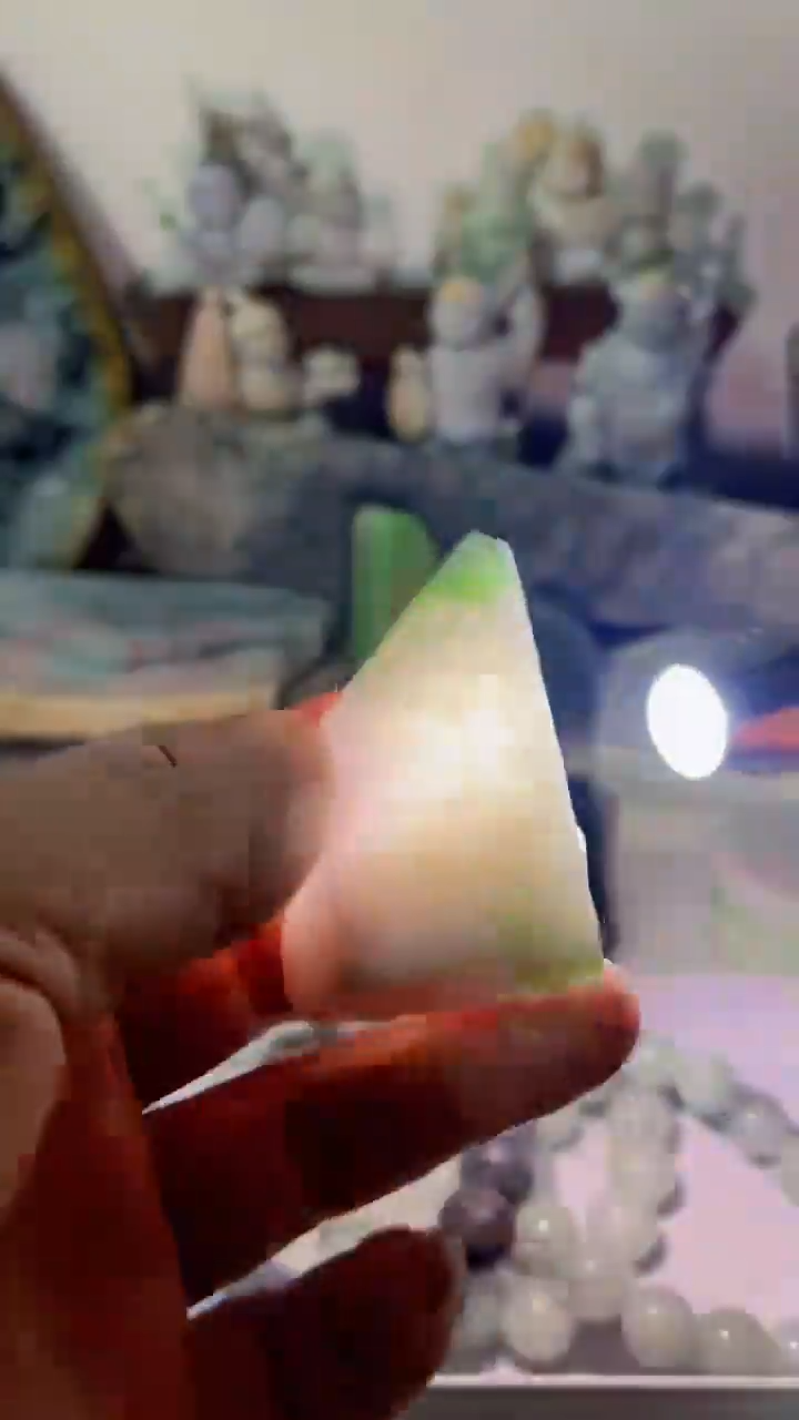 【闪购商品】翡翠吊坠(不含链)未镶嵌A123