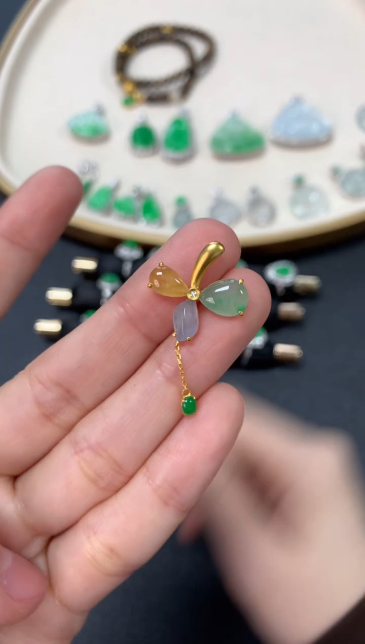 【闪购商品】翡翠吊坠(不含链)18K金镶嵌2580