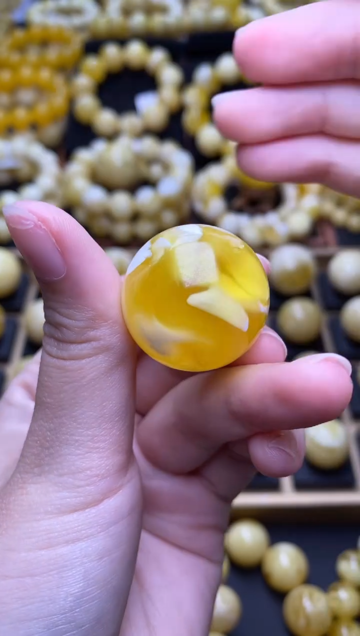 未镶嵌琥珀裸石大小姐珠宝60