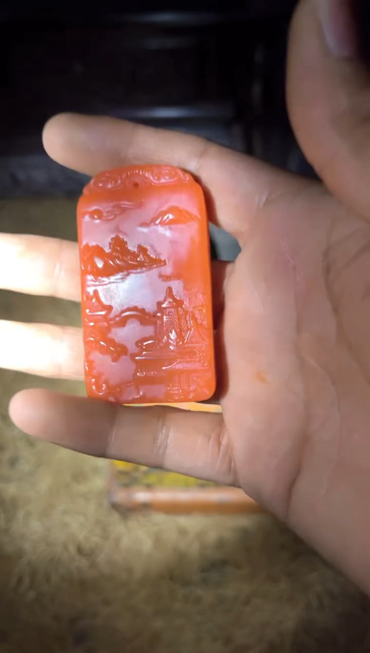 和田玉未镶嵌挂件红玉山水方牌