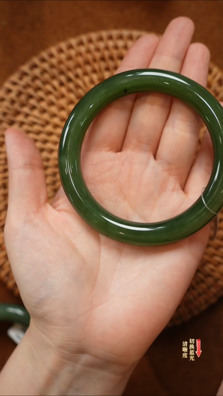 【闪购商品】和田玉手镯未镶嵌0207-032（60圈口）