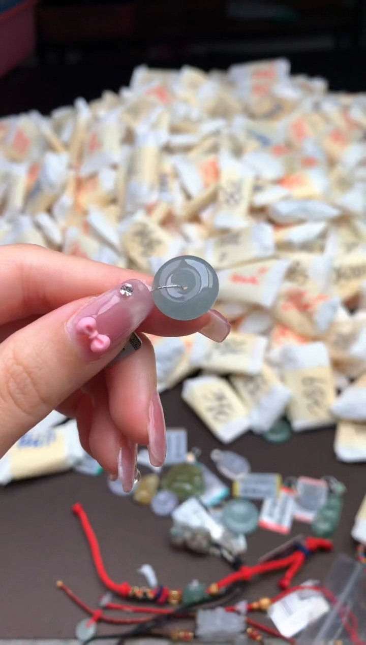 【闪购商品】翡翠挂件未镶嵌—
