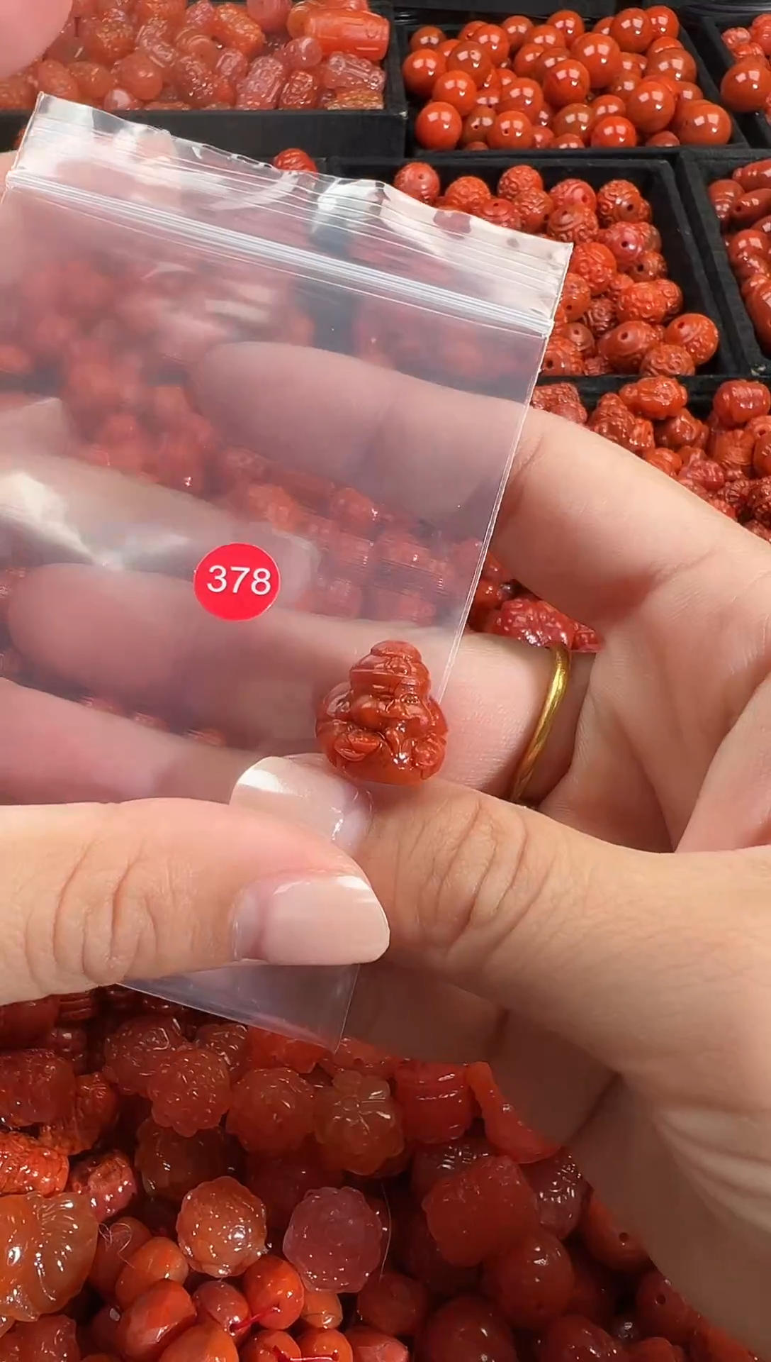 颈饰未镶嵌南红玛瑙1