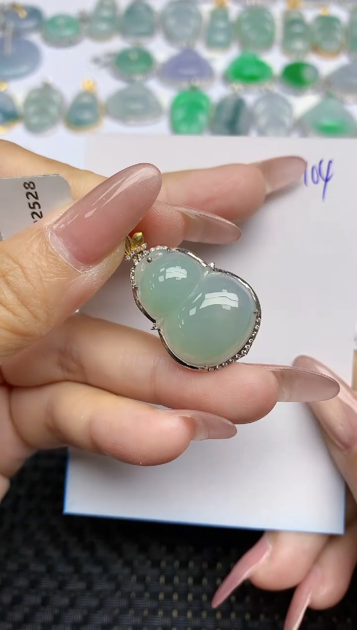 【闪购商品】翡翠颈饰18K金镶嵌天然A货翡翠 104
