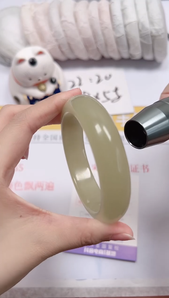 石英质玉手镯未镶嵌a257-58