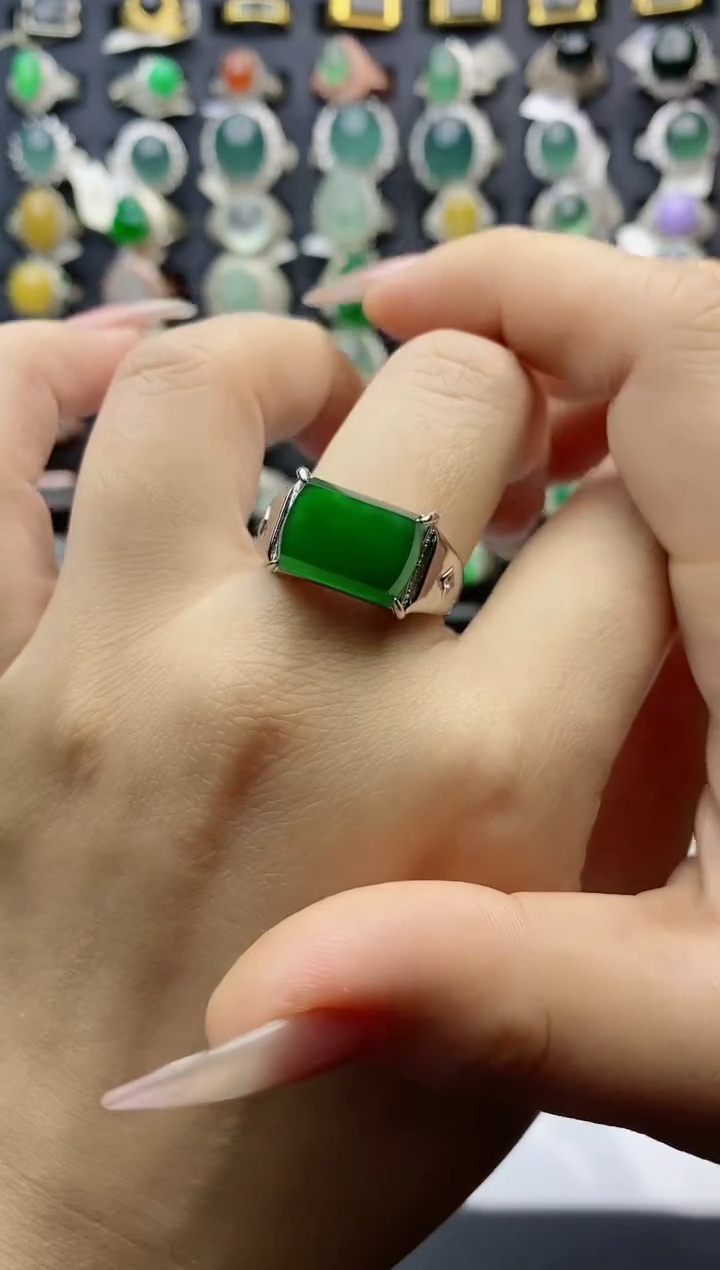 【闪购商品】翡翠戒指银S925镶嵌天然翡翠男戒