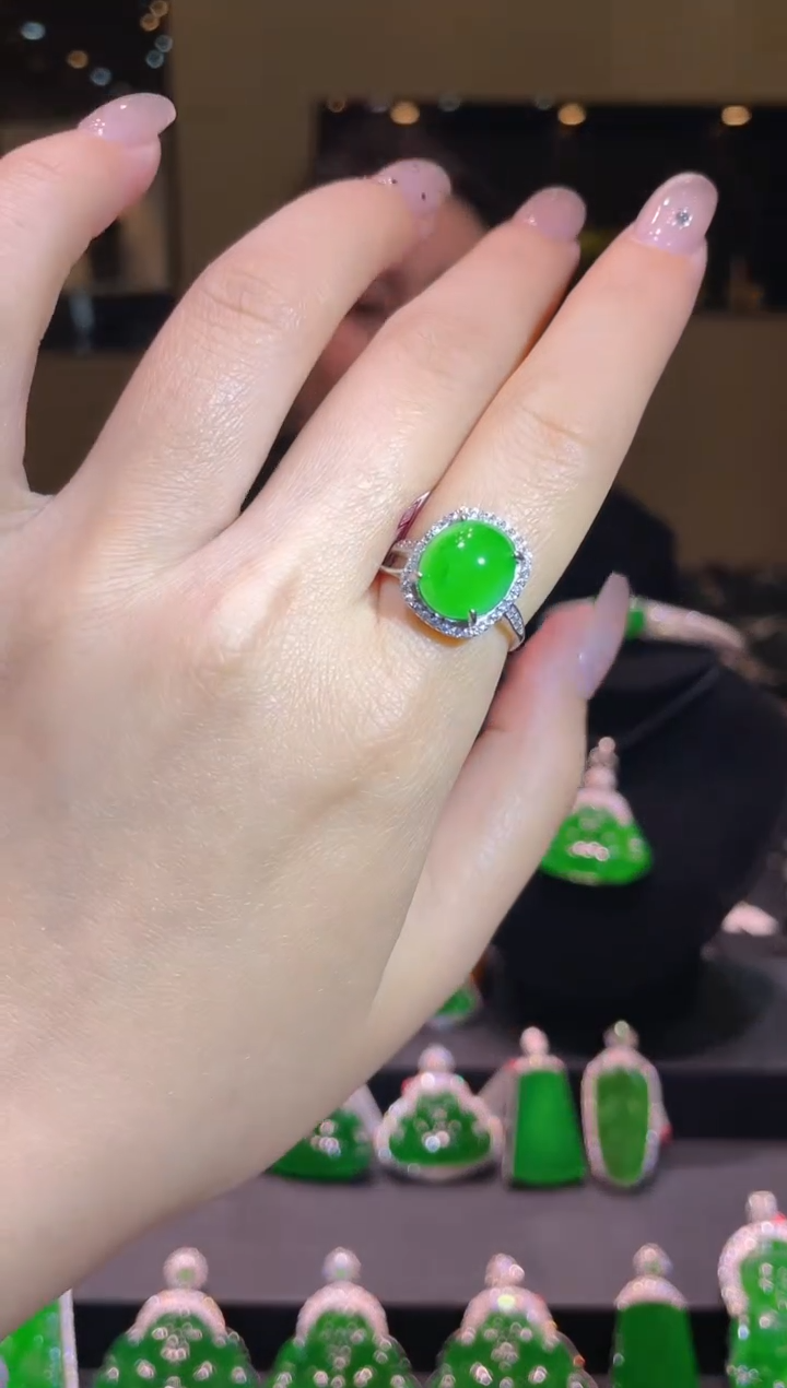 【闪购商品】翡翠吊坠(不含链)银S925镶嵌A6